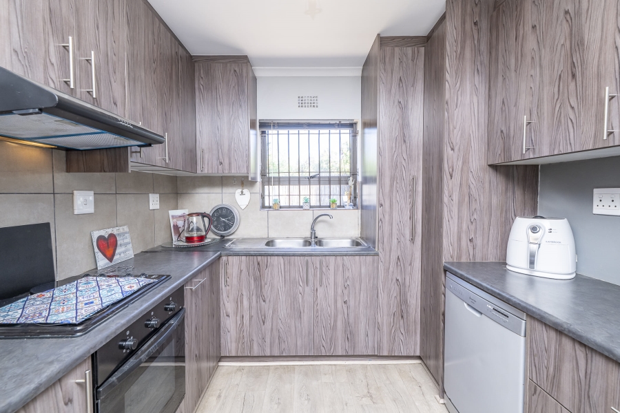 3 Bedroom Property for Sale in Viking Village Western Cape